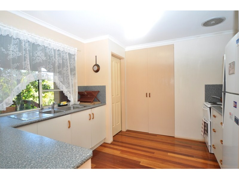 2/16 Chirn Crescent, Labrador QLD 4215