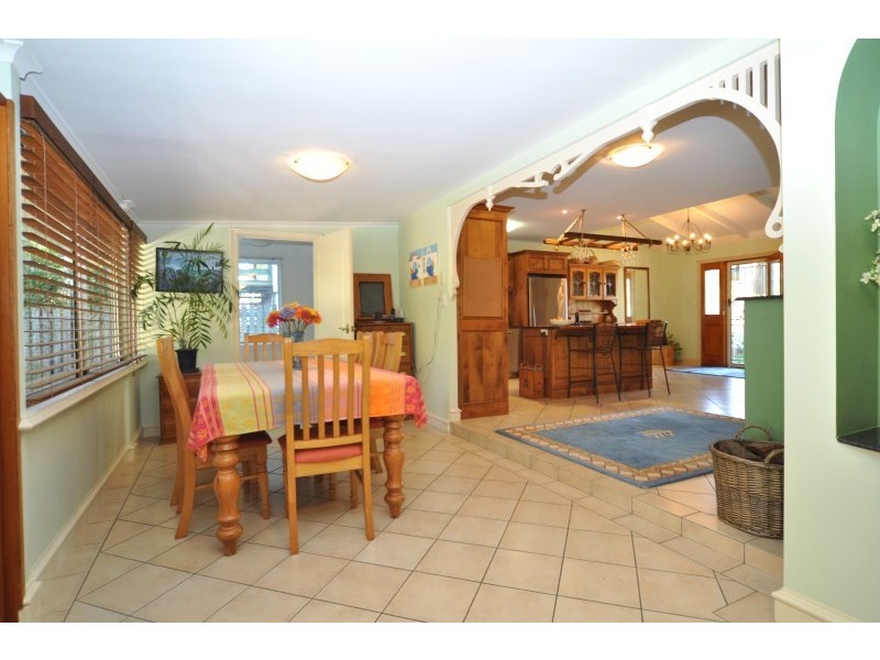 66 Usher Avenue, Labrador QLD 4215