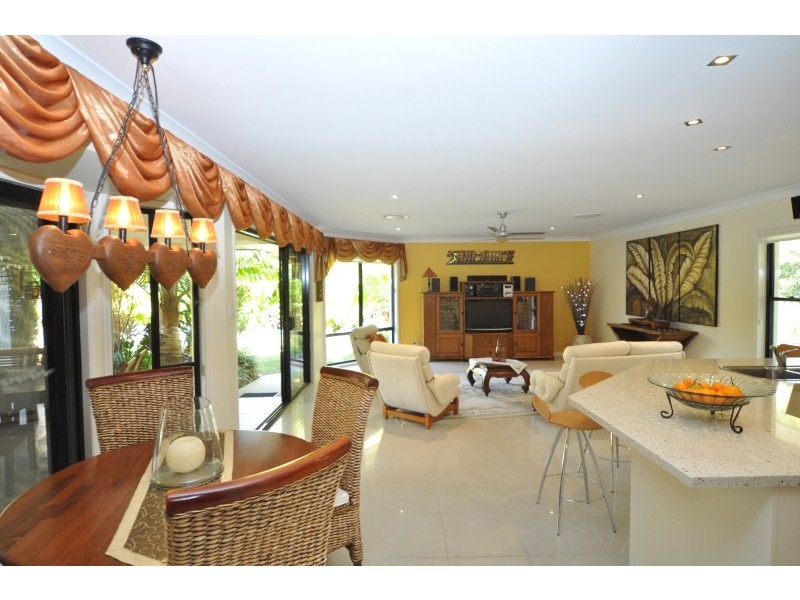 17 Rainbow Circuit, Coomera Waters QLD 4209