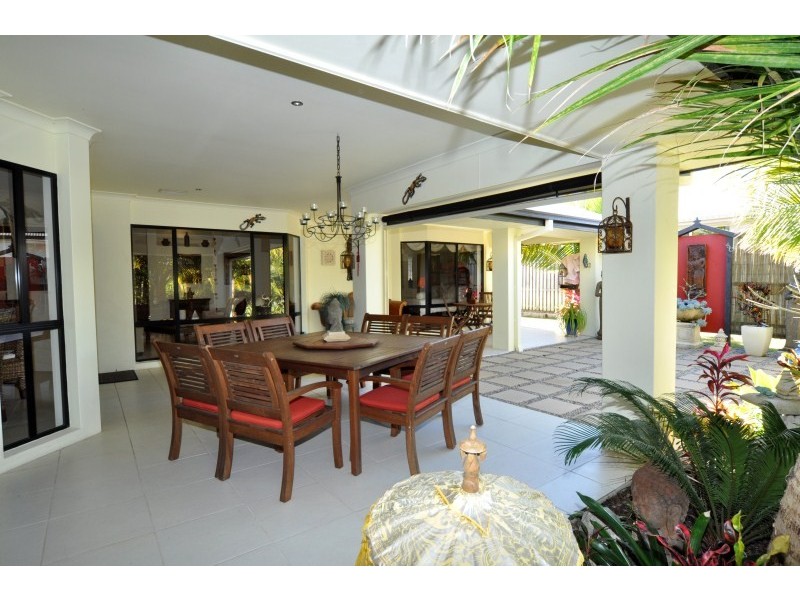 17 Rainbow Circuit, Coomera Waters QLD 4209