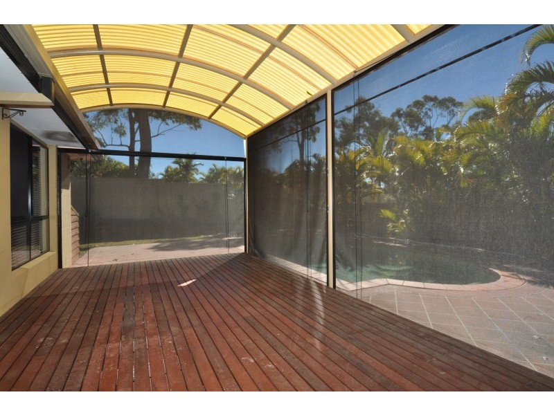 26 Petworth Court, Arundel QLD 4214