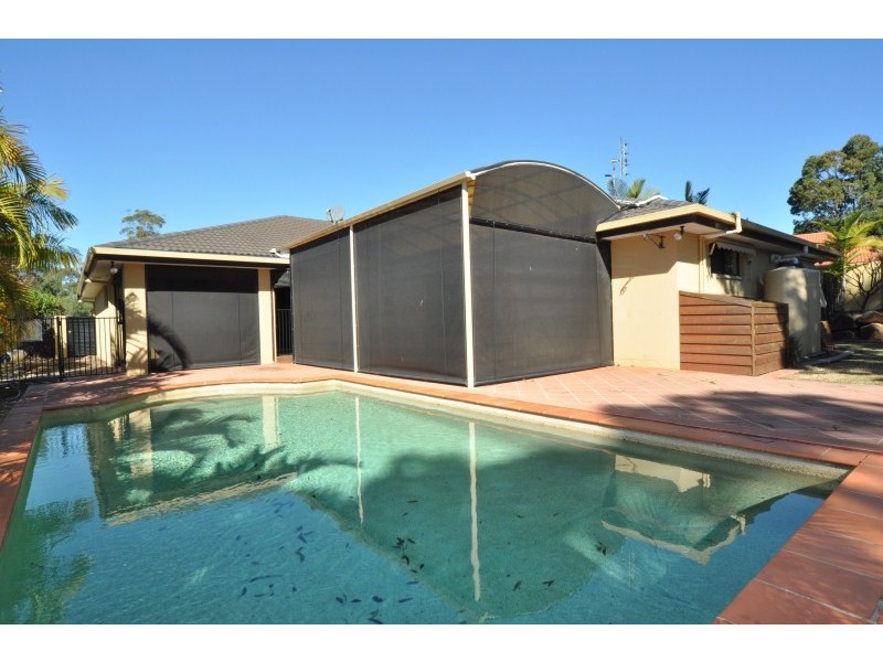 26 Petworth Court, Arundel QLD 4214