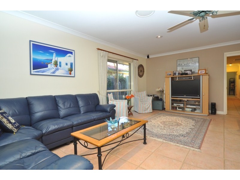 23 Eastbank Terrace, Monterey Keys QLD 4212