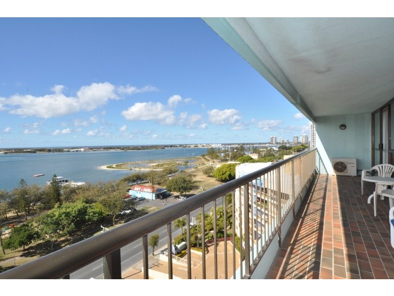 10B/114 Marine Parade, Southport QLD 4215