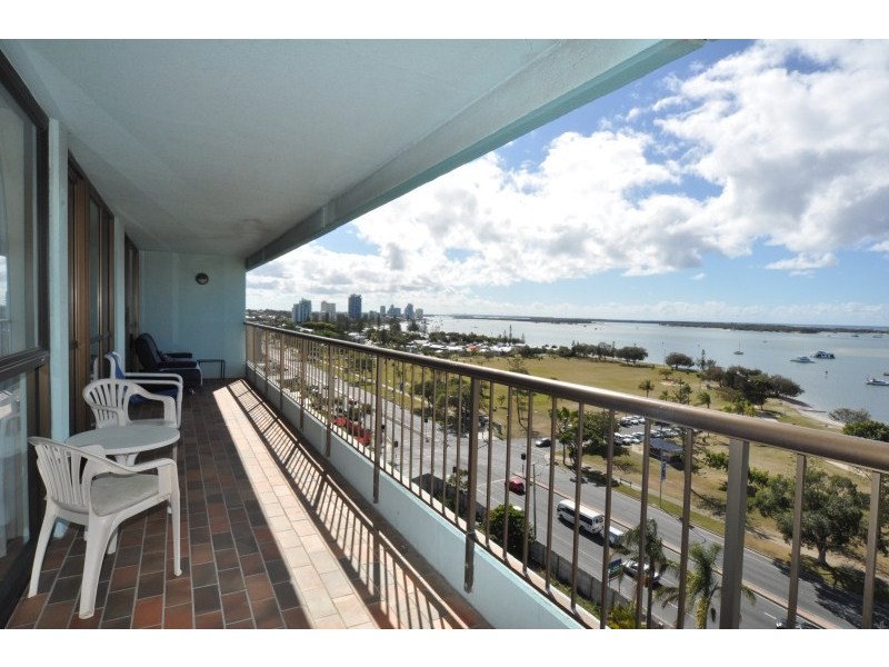 10B/114 Marine Parade, Southport QLD 4215