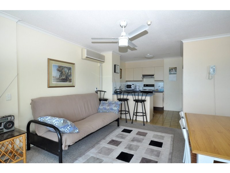 10B/114 Marine Parade, Southport QLD 4215