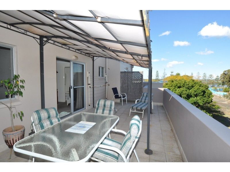 13/18 Parker Street, Labrador QLD 4215