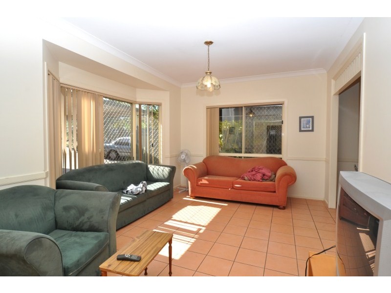 81 Henry Cotton Drive, Parkwood QLD 4214