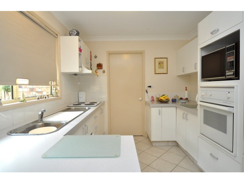 2/9 Chirn Crescent, Labrador QLD 4215