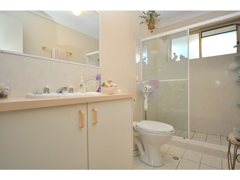 2/9 Chirn Crescent, Labrador QLD 4215