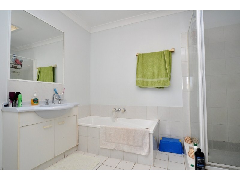 165/31 Usher Avenue, Labrador QLD 4215