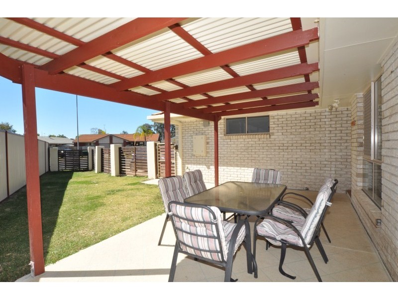 2/17 Pamela Court, Labrador QLD 4215