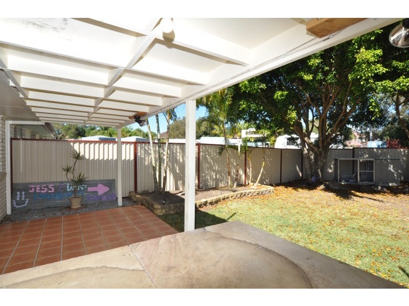 2/17 Pamela Court, Labrador QLD 4215