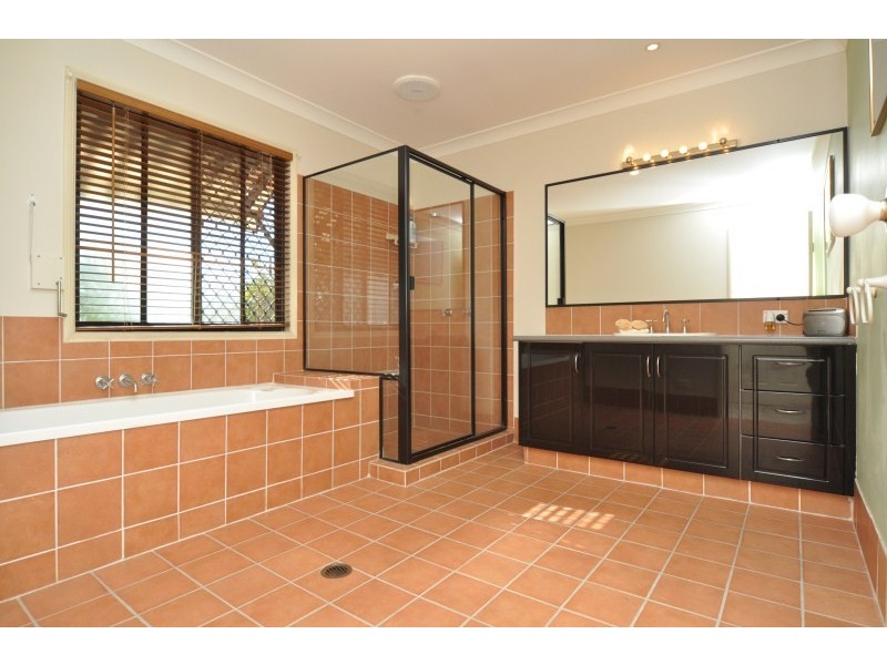 21 O’Brien Court, Arundel QLD 4214