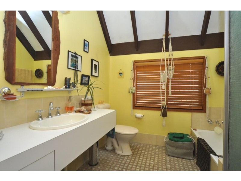 2/25 Corunna Crescent, Ashmore QLD 4214