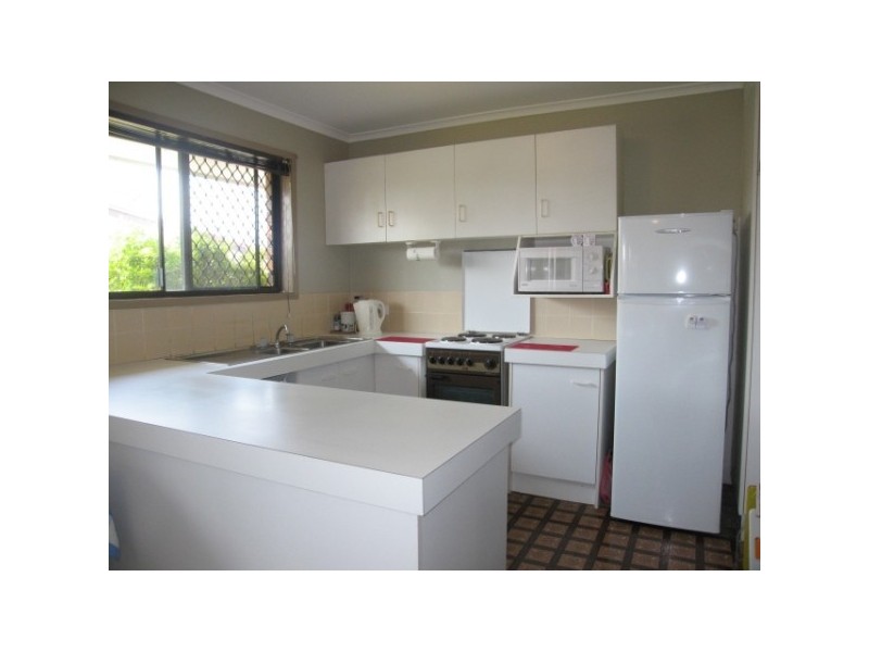 1/320 Government Road, Labrador QLD 4215