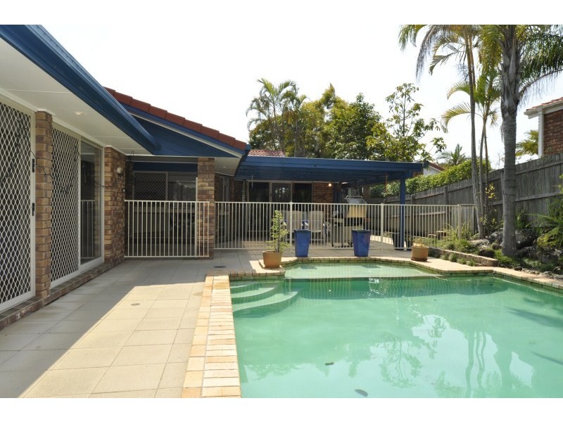 Parkwood QLD 4214