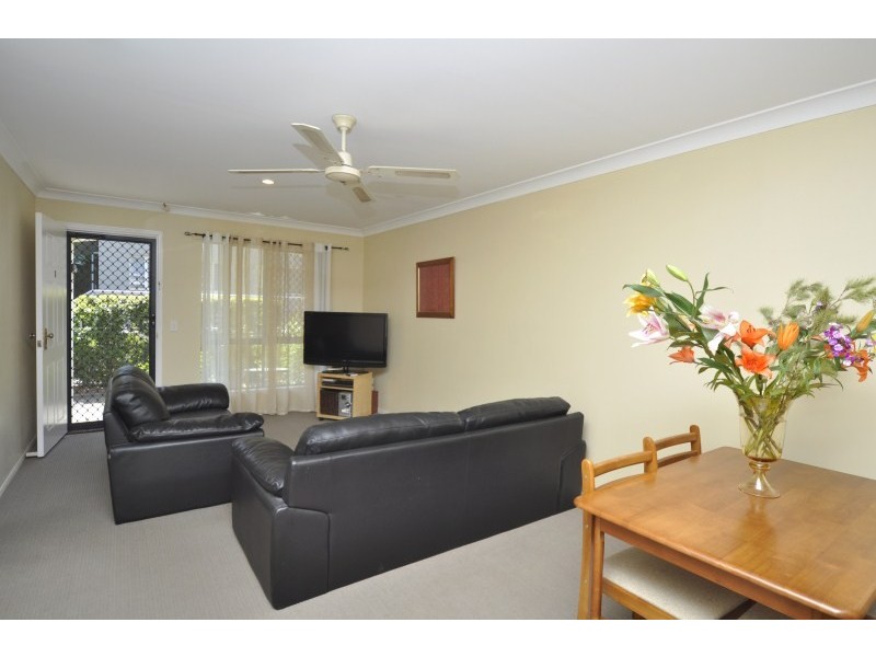 1/129 Muir Street, Labrador QLD 4215