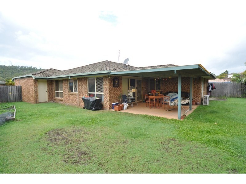 6 County Close, Parkwood QLD 4214