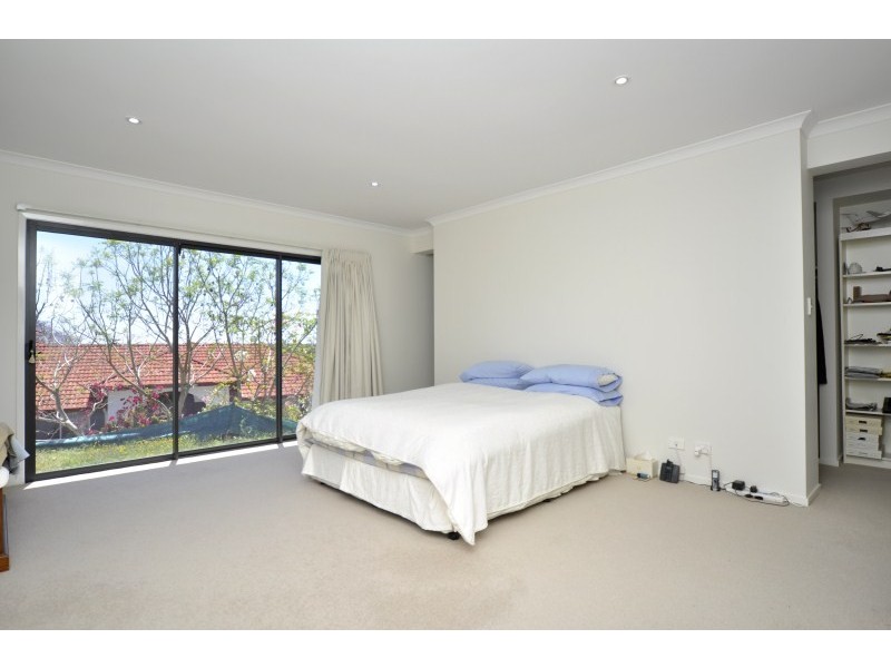 13 Neri Crescent, Arundel QLD 4214