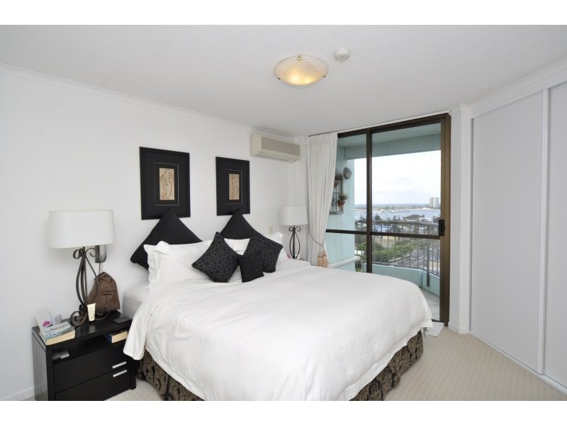 16B/114 Marine Parade, Southport QLD 4215