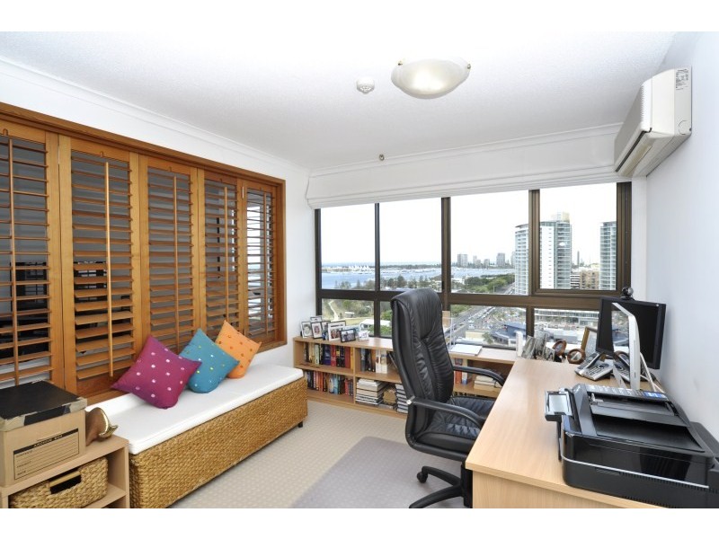 16B/114 Marine Parade, Southport QLD 4215