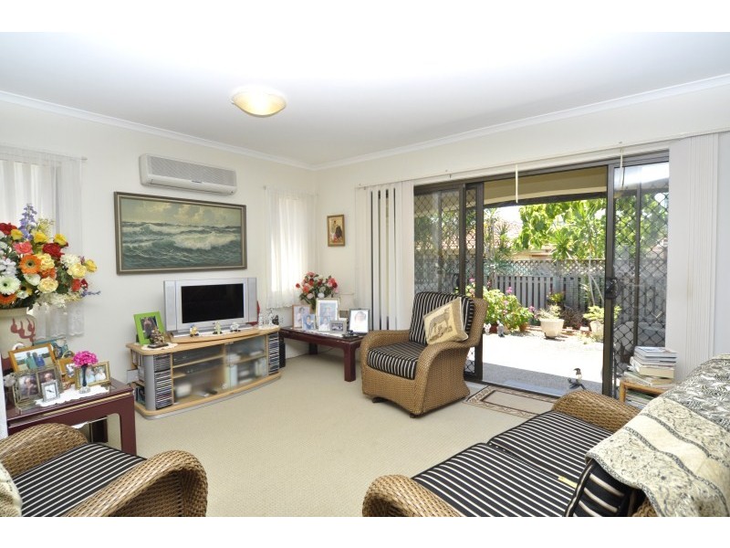 64/76 Bayview Street, Runaway Bay QLD 4216