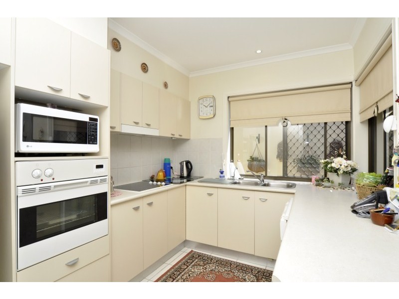 64/76 Bayview Street, Runaway Bay QLD 4216