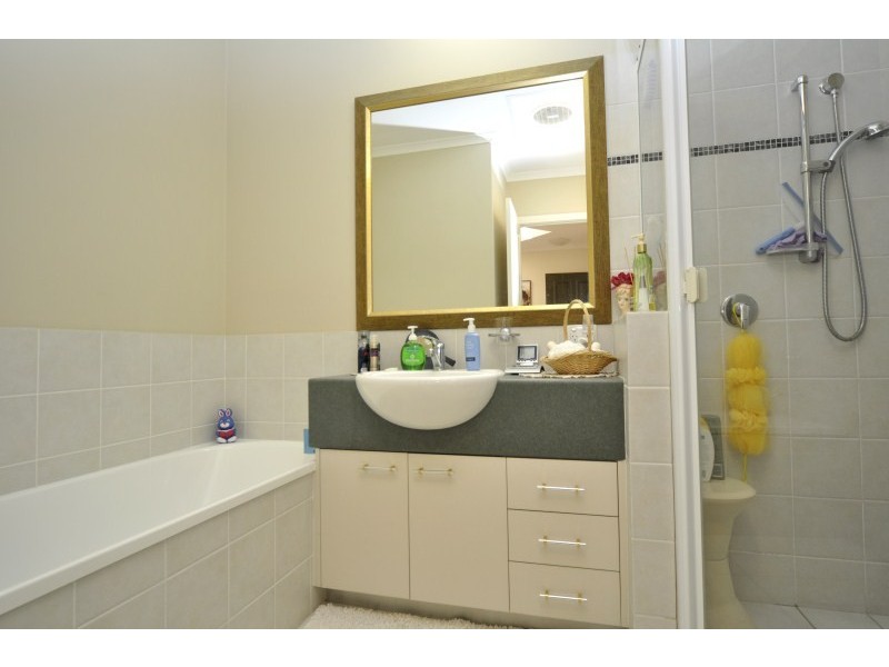 64/76 Bayview Street, Runaway Bay QLD 4216