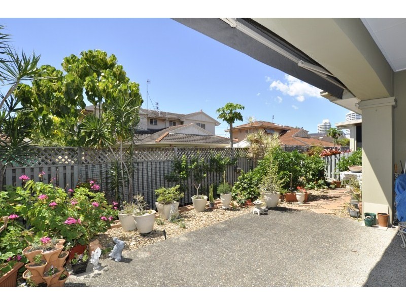 64/76 Bayview Street, Runaway Bay QLD 4216