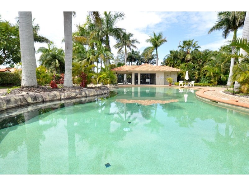 64/76 Bayview Street, Runaway Bay QLD 4216