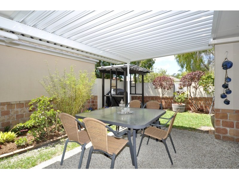 25 Leighanne Crescent, Arundel QLD 4214