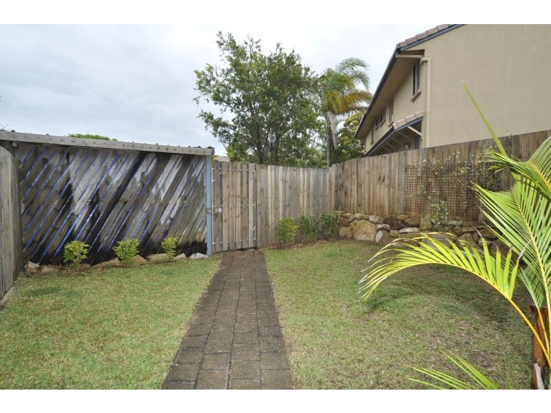 32/63 Olsen Avenue, Labrador QLD 4215