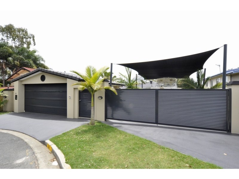 23 Schneider Avenue, Labrador QLD 4215