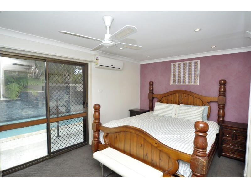 23 Schneider Avenue, Labrador QLD 4215