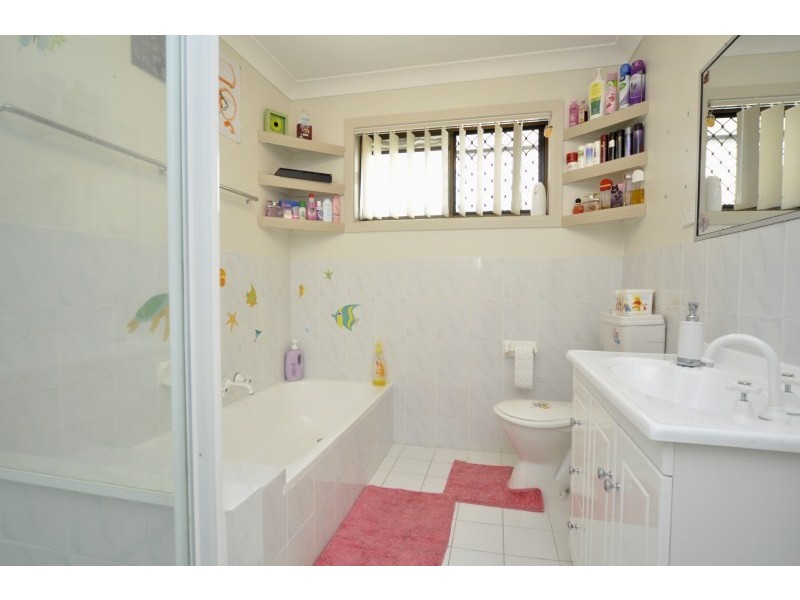 23 Schneider Avenue, Labrador QLD 4215