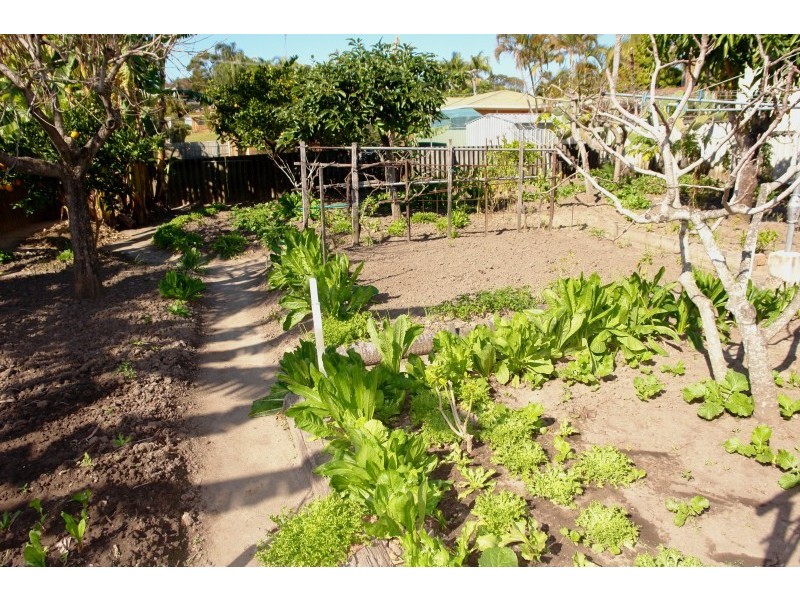 148 Government Road, Labrador QLD 4215