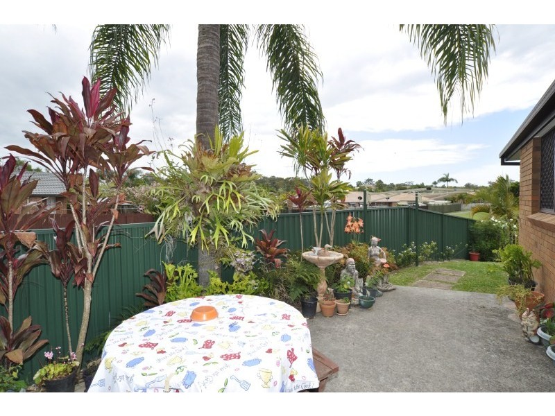 1/17 Hentdale Court, Labrador QLD 4215