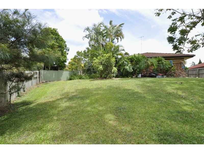 2/9 Botanical Drive, Labrador QLD 4215