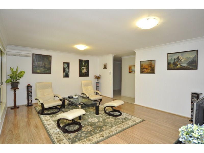 5 Aoki Court, Parkwood QLD 4214