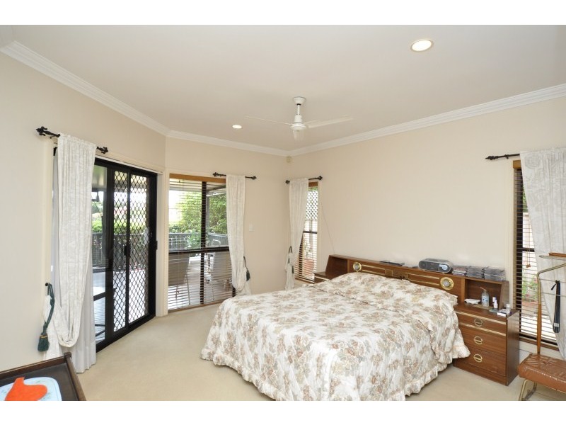 277 Napper Road, Arundel QLD 4214