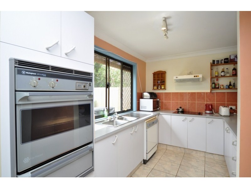 6/202 Central Street, Labrador QLD 4215