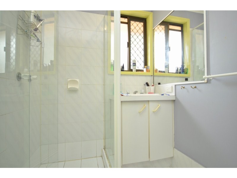 6/202 Central Street, Labrador QLD 4215