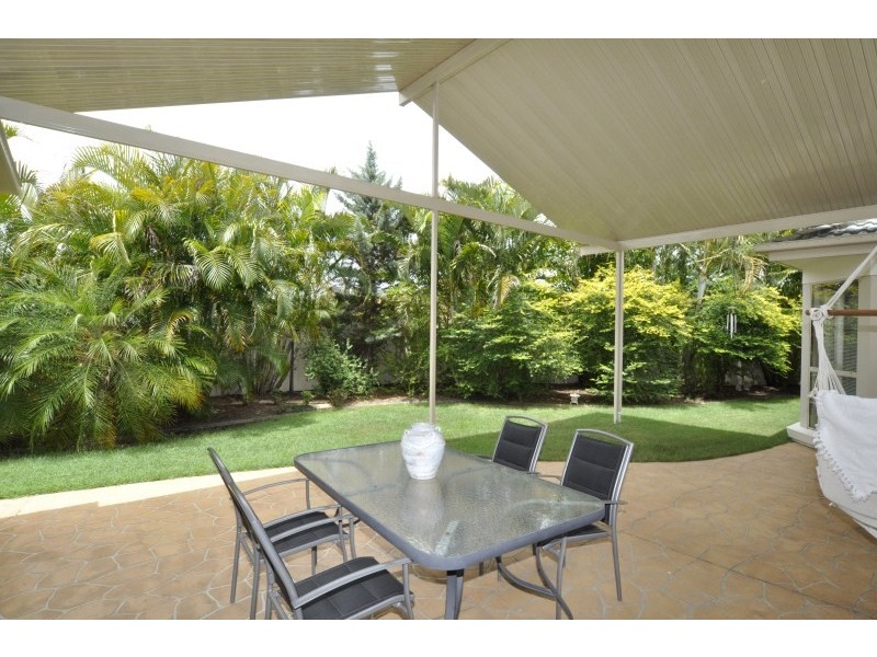 26 Maltravers Drive, Arundel QLD 4214
