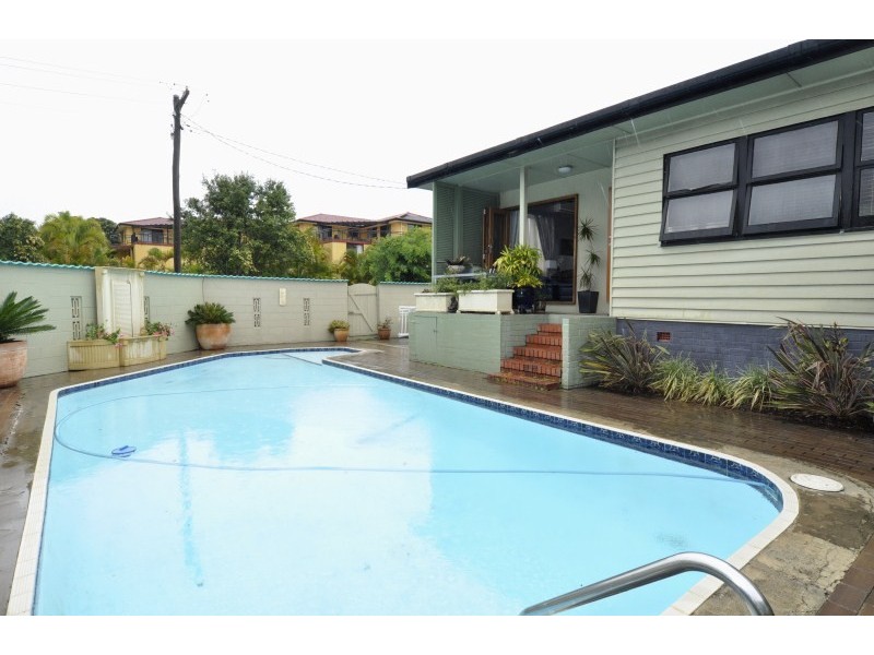 14 Bath Street, Labrador QLD 4215