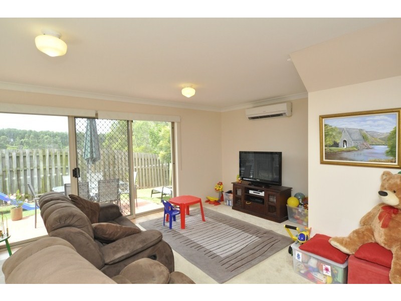 24 Harrow Place, Arundel QLD 4214