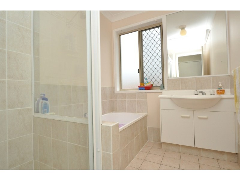 24 Harrow Place, Arundel QLD 4214