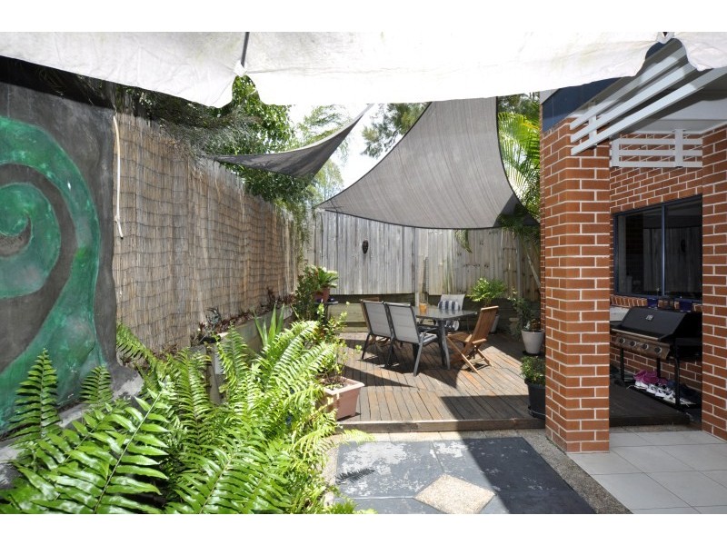 4/170 Whiting Street, Labrador QLD 4215