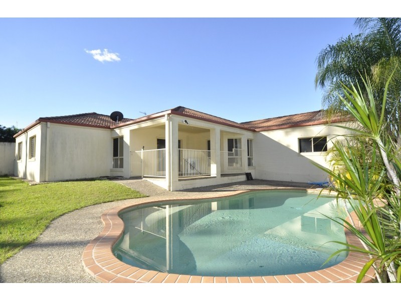 12 Bristol Place, Arundel QLD 4214