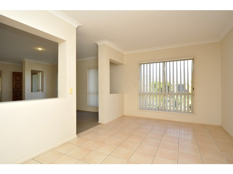 12 Bristol Place, Arundel QLD 4214